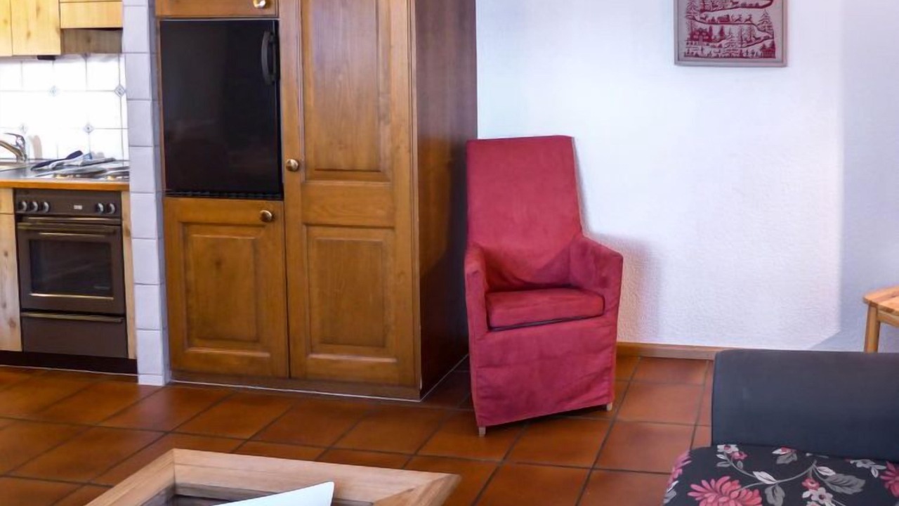 Photo of Bedroom in Lens
