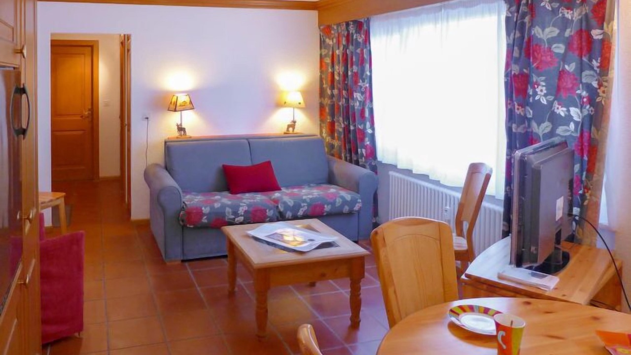 Photo of Livingroom in Lens