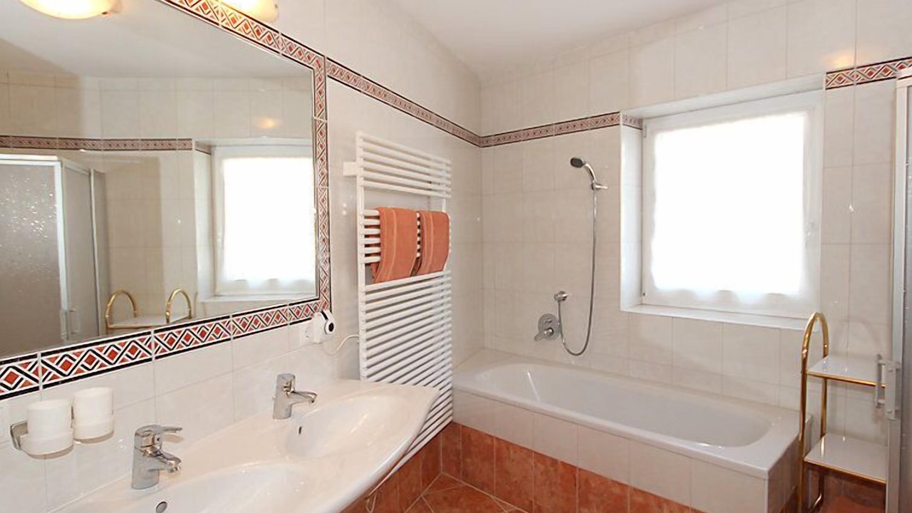 Photo of Bathroom in Stumm