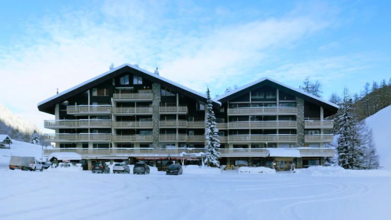 Photo of Outdoor in Noveli