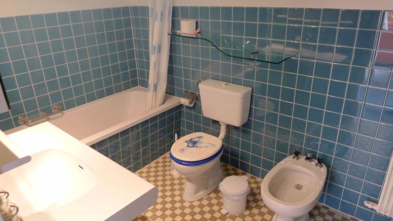 Photo of Bathroom in Arosa