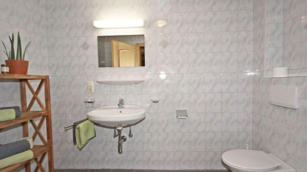 Photo of Bathroom in See