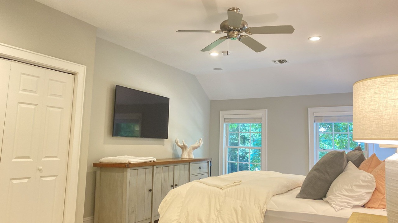 Photo of Bedroom in East Hampton North