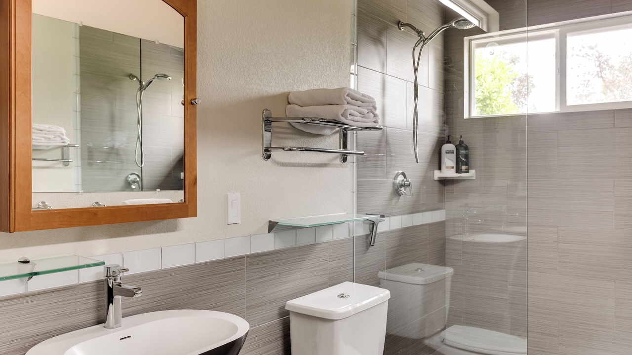 Photo of Bathroom in Stevenson Ranch