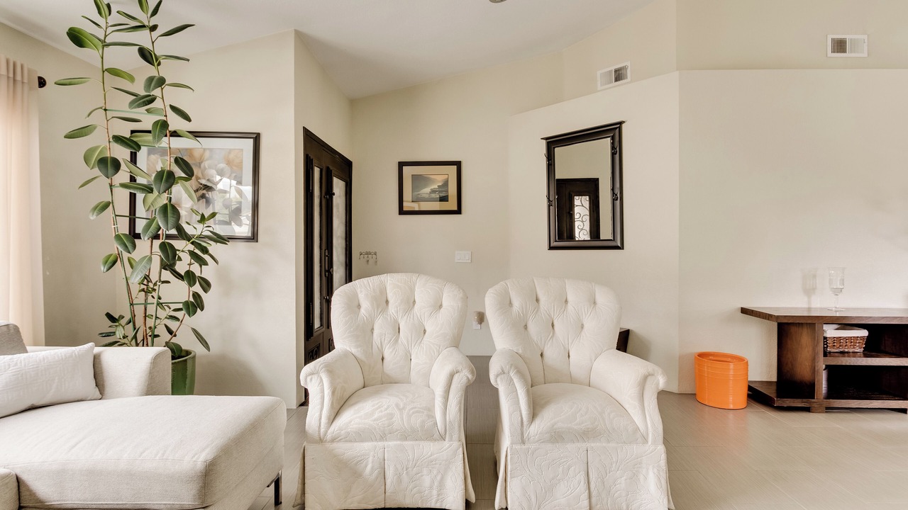 Photo of Livingroom in Stevenson Ranch