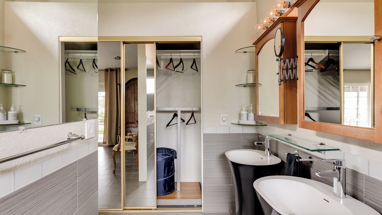 Photo of Bathroom in Stevenson Ranch