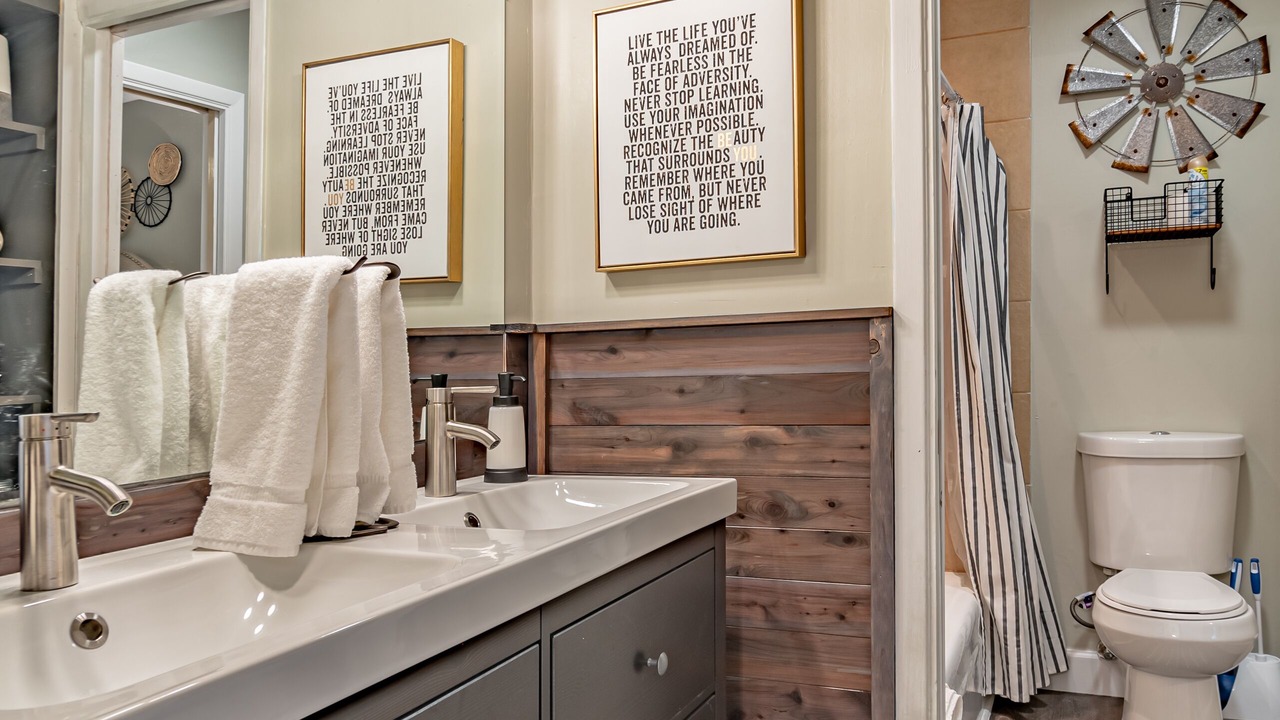 Photo of Bathroom in Leon Valley