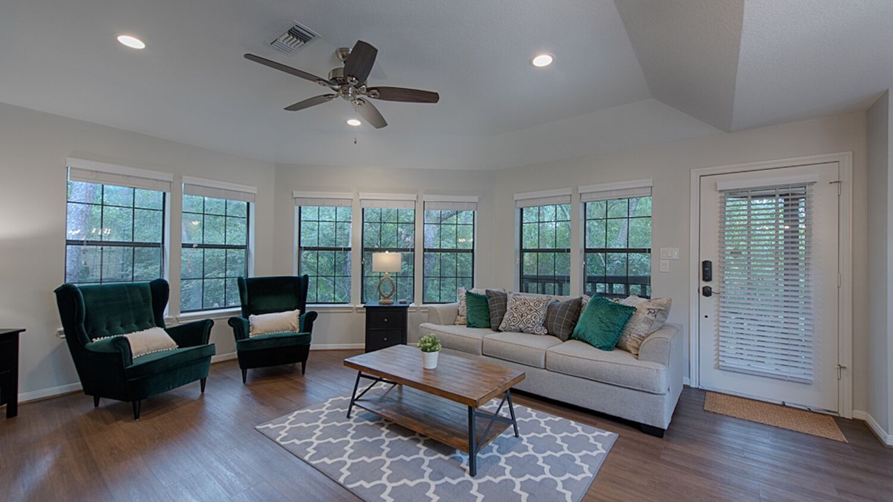 Photo of Livingroom in Panther Creek