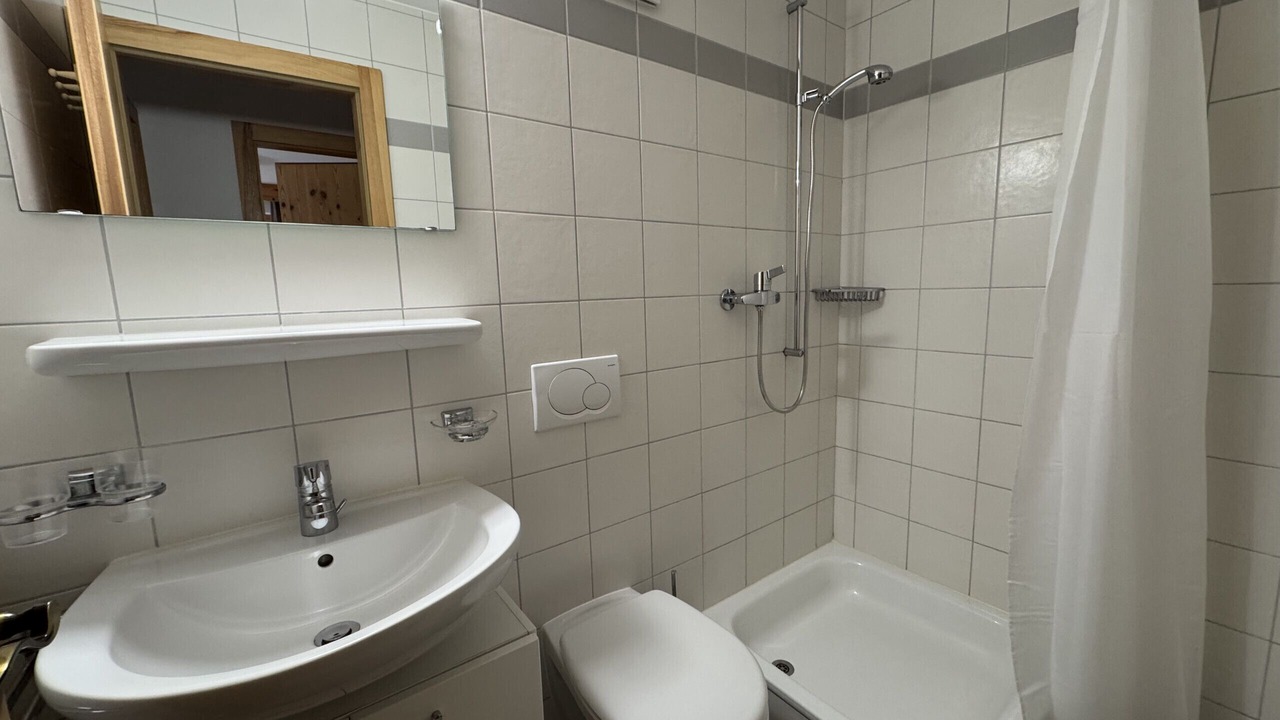 Photo of Bathroom in Saint-Pierre-de-Clages