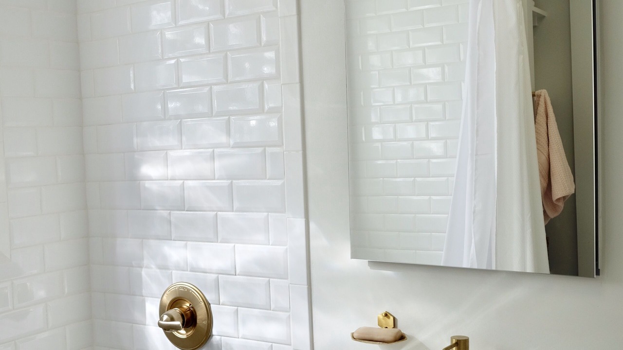Photo of Bathroom in Logan Square