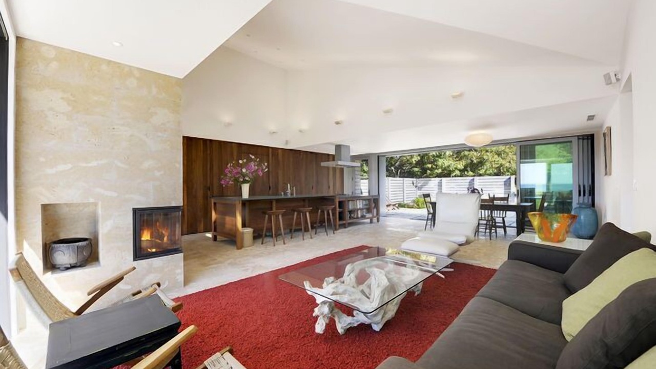 Photo of Livingroom in Shorewood