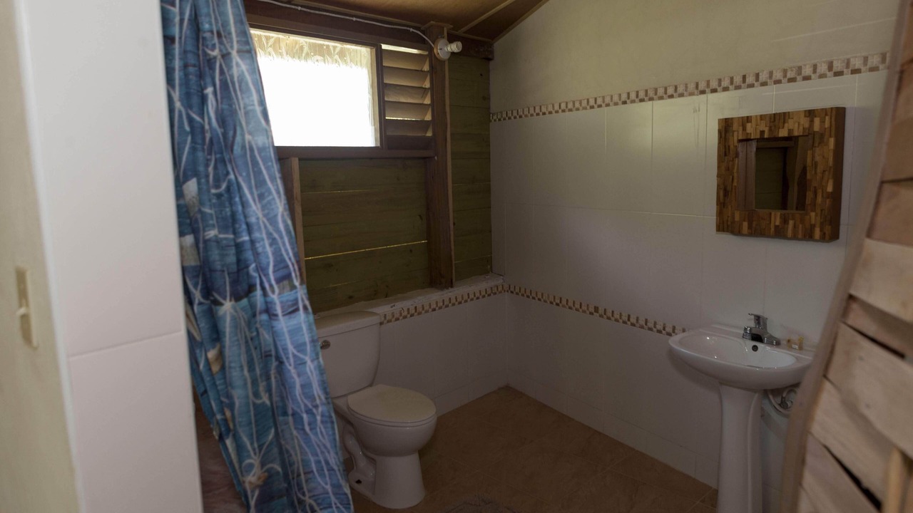 Photo of Bathroom in Robins Bay