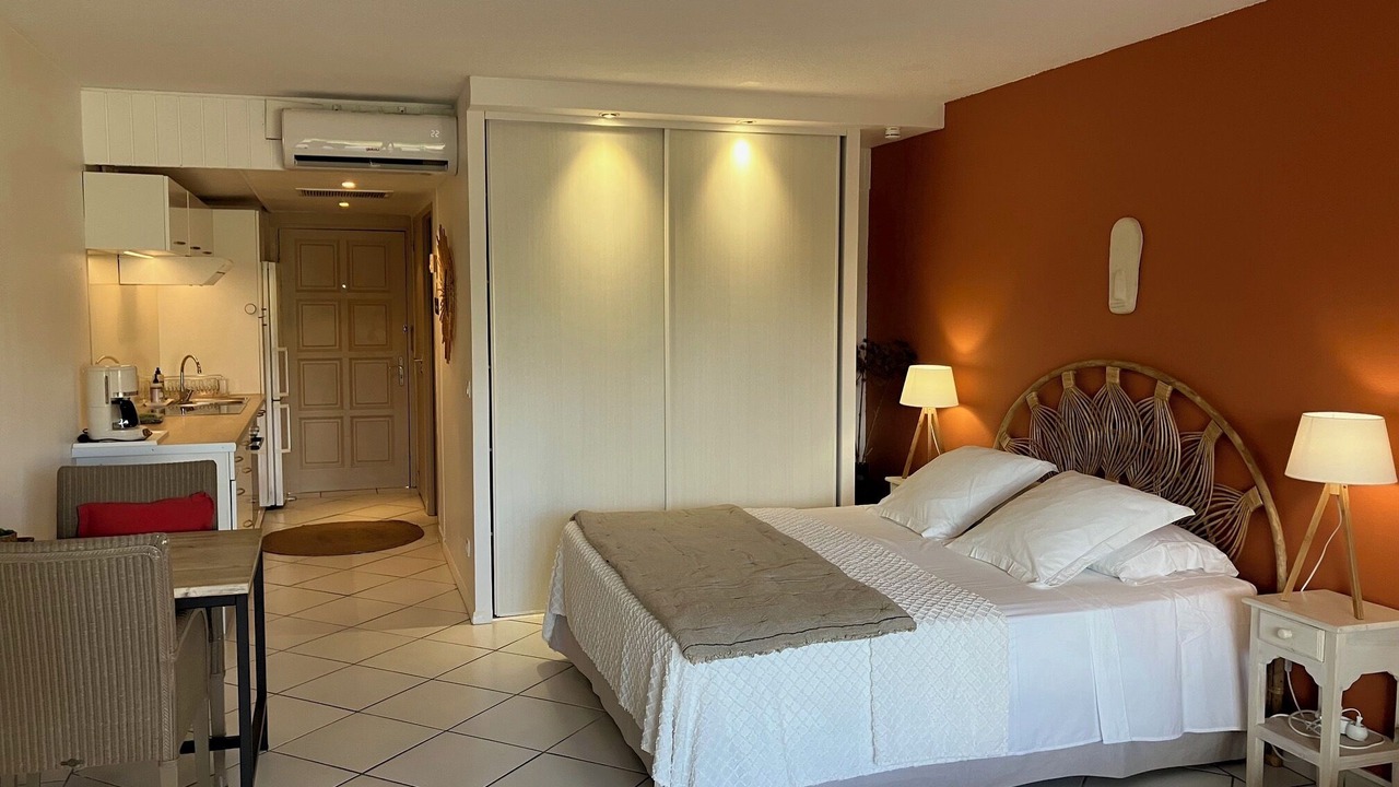 Photo of Bedroom in Orient Bay