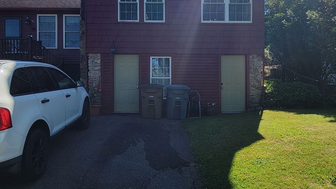 Photo of Others in Niantic