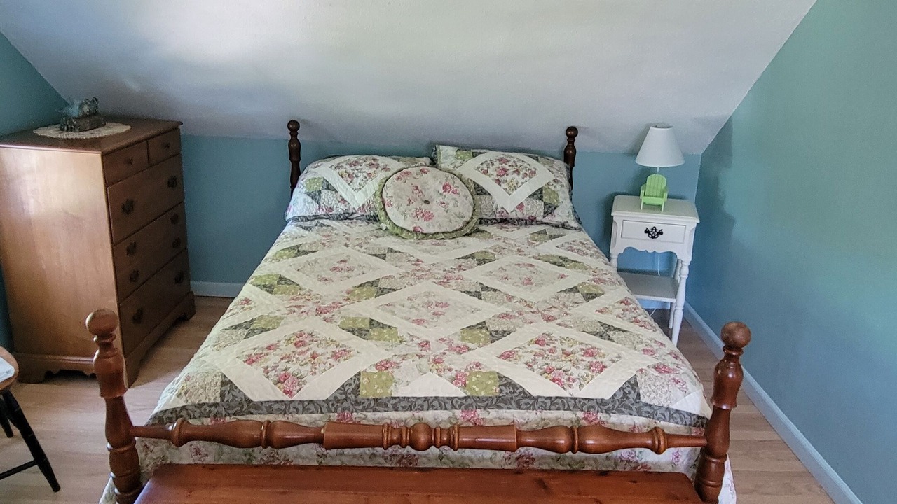 Photo of Bedroom in Niantic