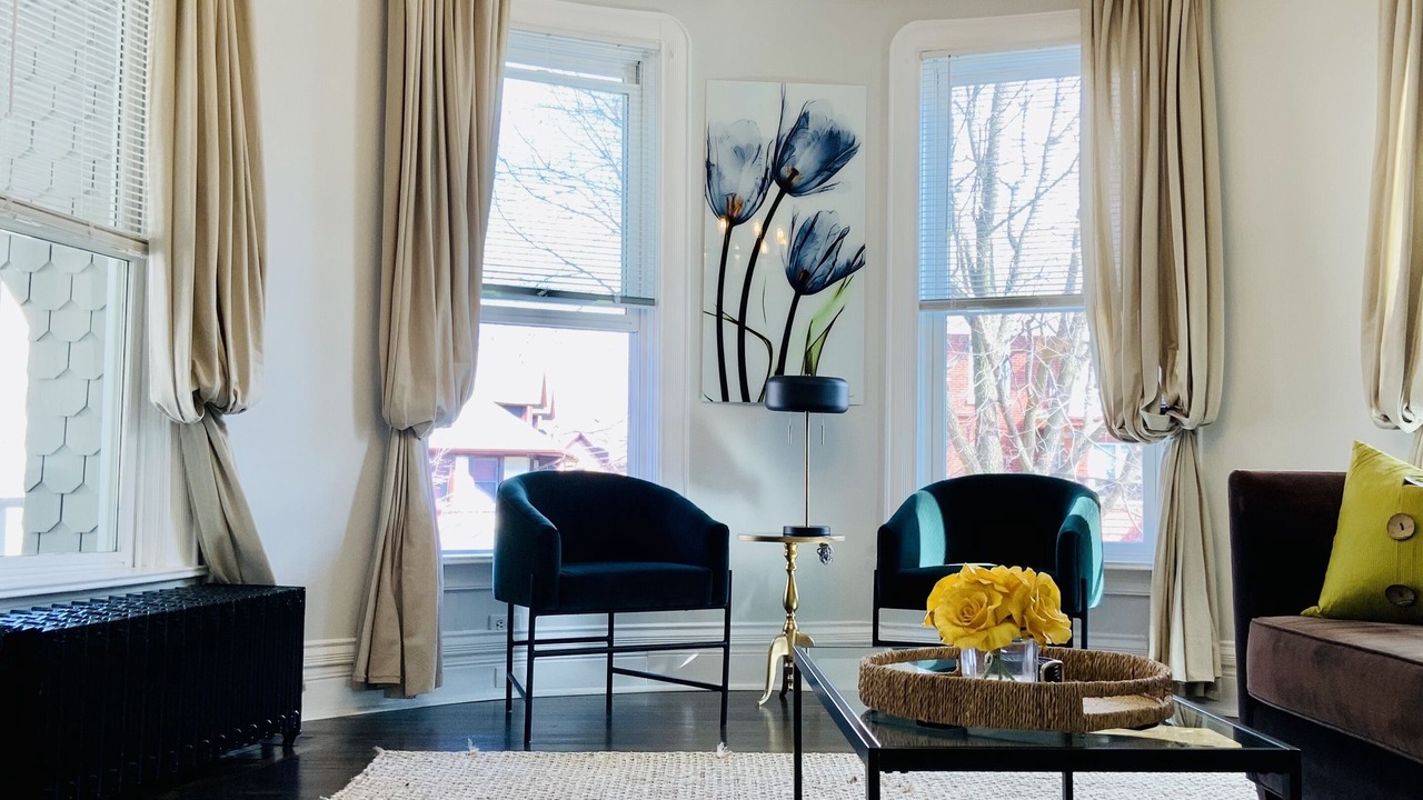 Photo of Livingroom in Oak Park