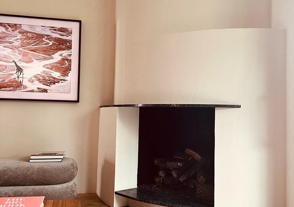Photo of Livingroom in Amagansett North