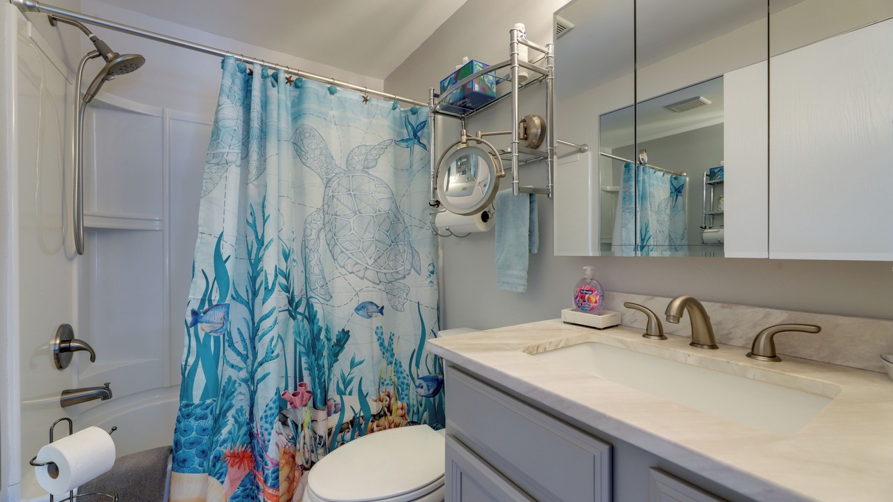 Photo of Bathroom in Niantic