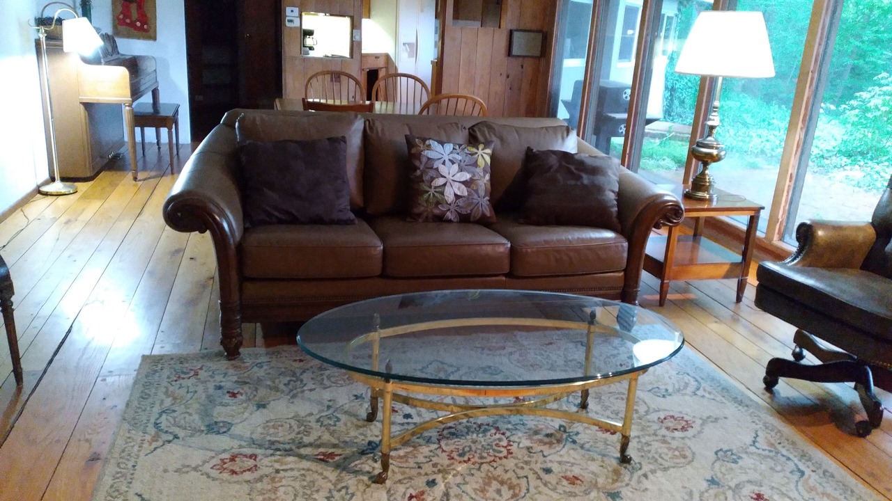 Photo of Livingroom in Shelton