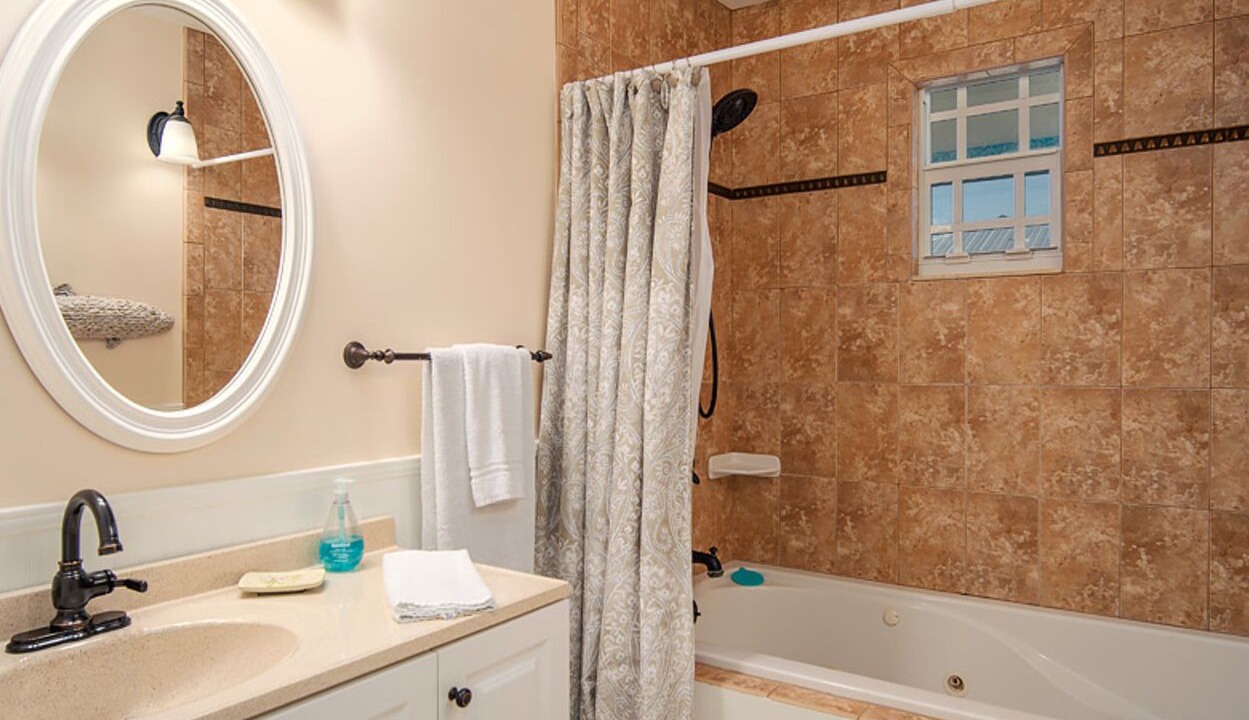 Photo of Bathroom in Cudjoe Key