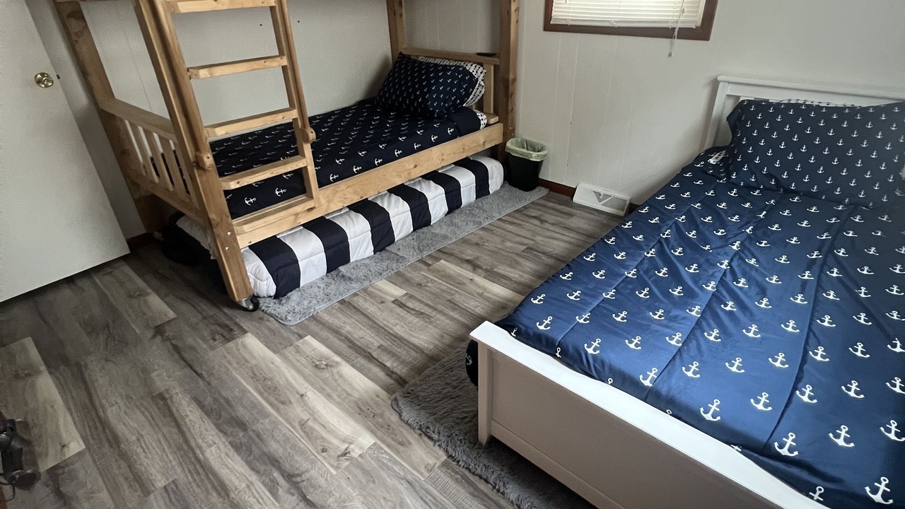 Photo of Bedroom in Lakeview