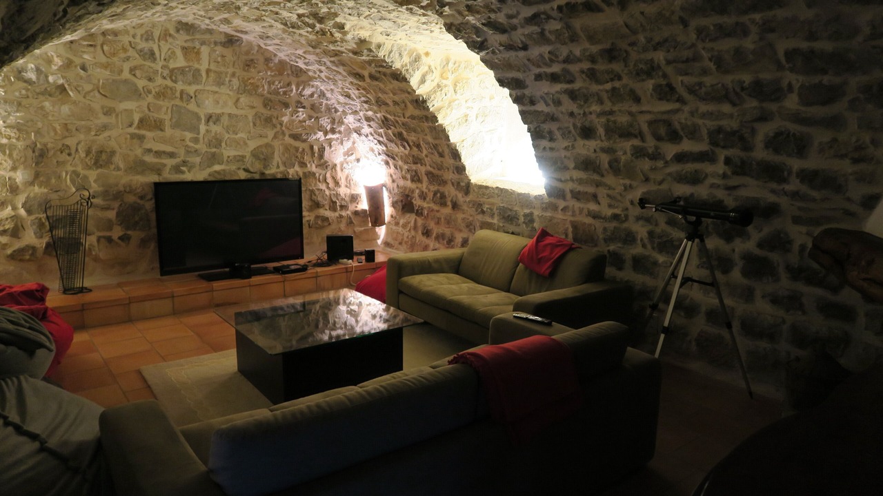 Photo of Livingroom in Saint Alban Auriolles