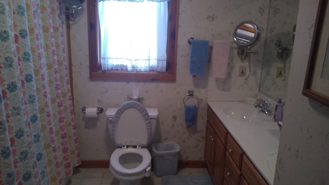 Photo of Bathroom in Arcadia