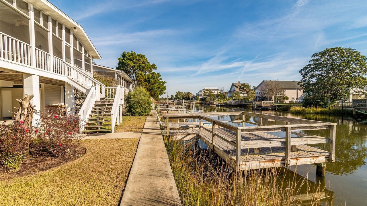 Photo of Patio Balcony in Litchfield by the Sea