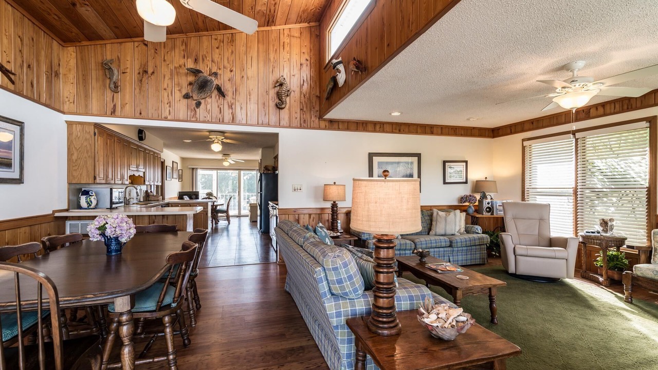Photo of Livingroom in Litchfield by the Sea