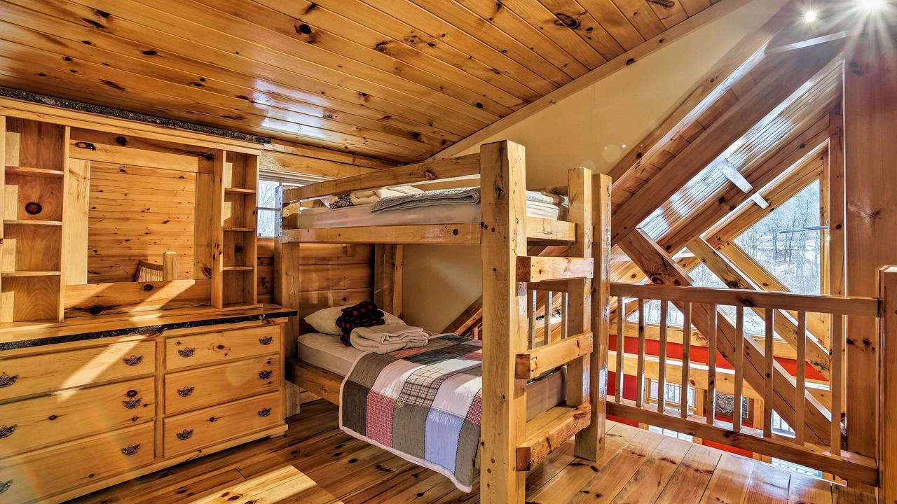 Photo of Bedroom in Starksboro