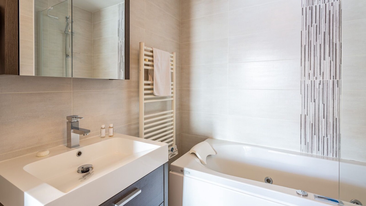 Photo of Bathroom in Les Almes