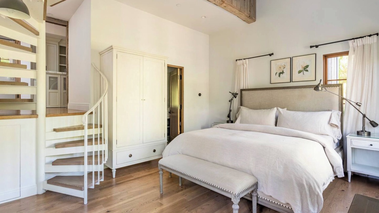 Photo of Bedroom in Woodside