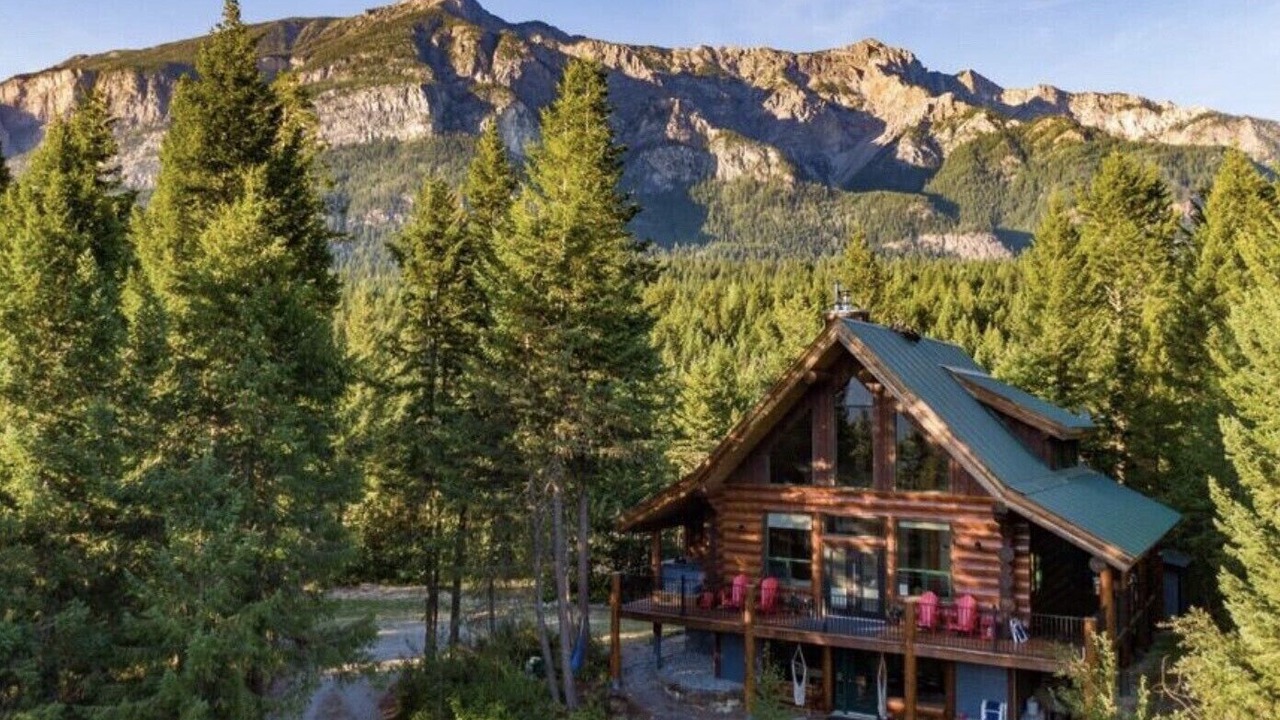 Photo of Outdoor in Golden