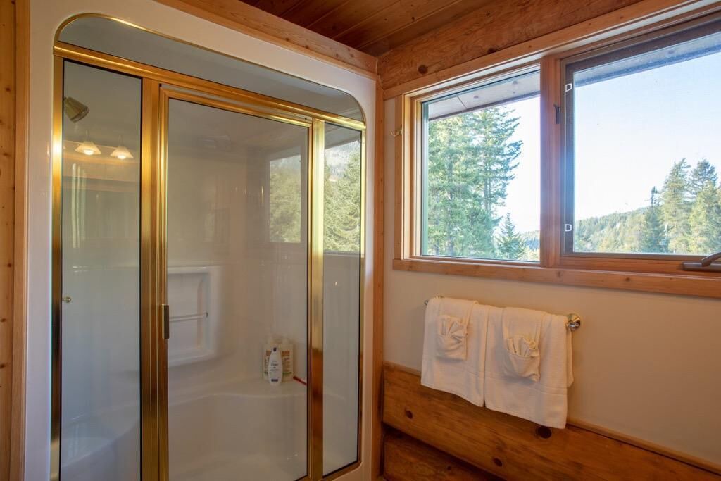 Photo of Bathroom in Golden