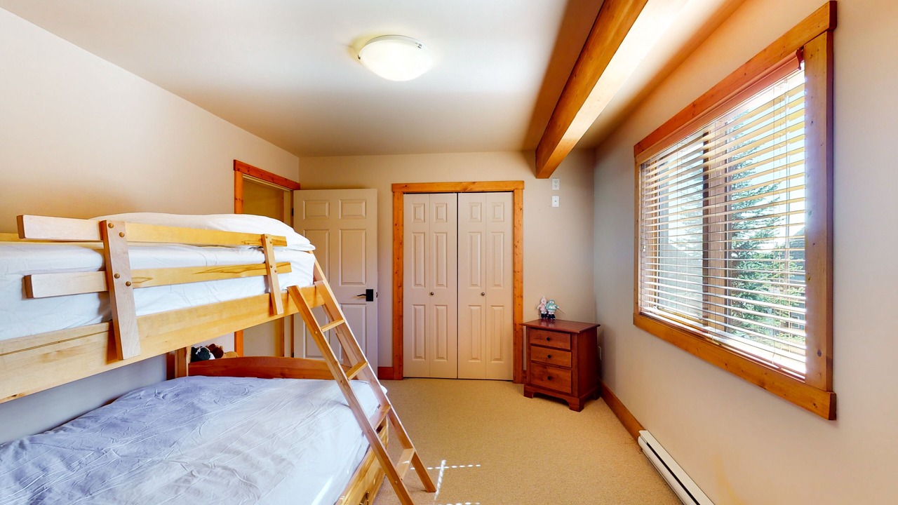 Photo of Bedroom in Big White Ski Resort