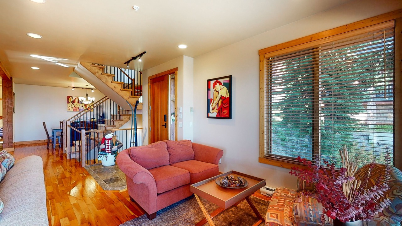 Photo of Livingroom in Big White Ski Resort