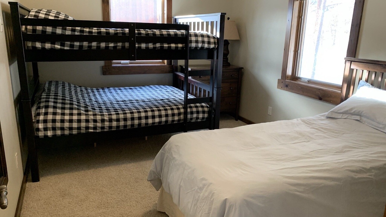 Photo of Bedroom in East Kootenay