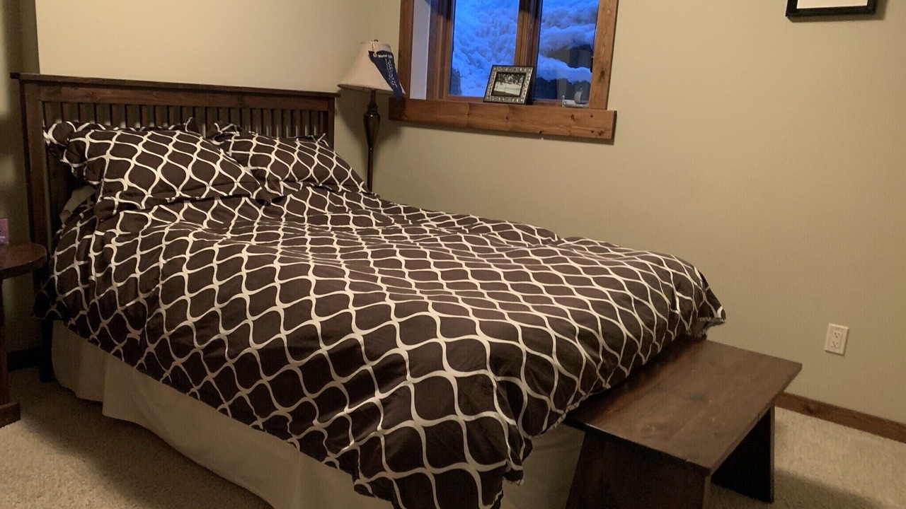 Photo of Bedroom in East Kootenay