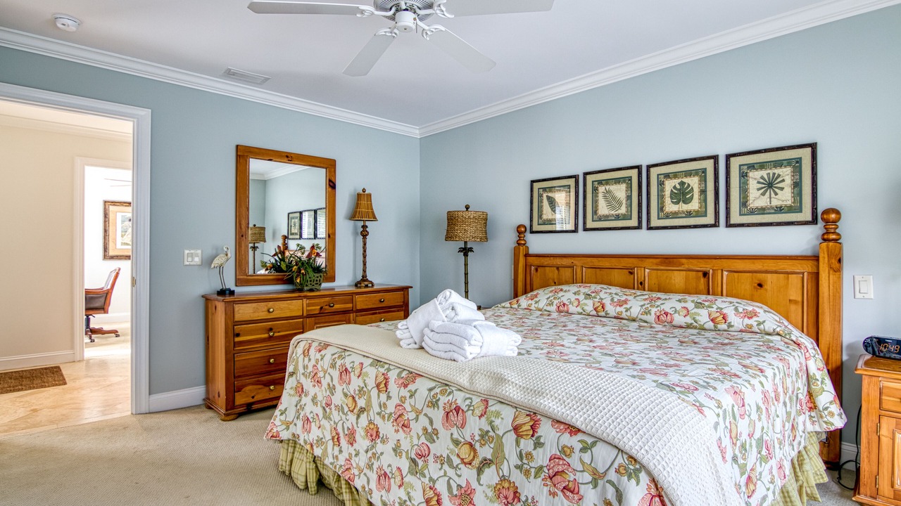 Photo of Bedroom in Beach Lagoon