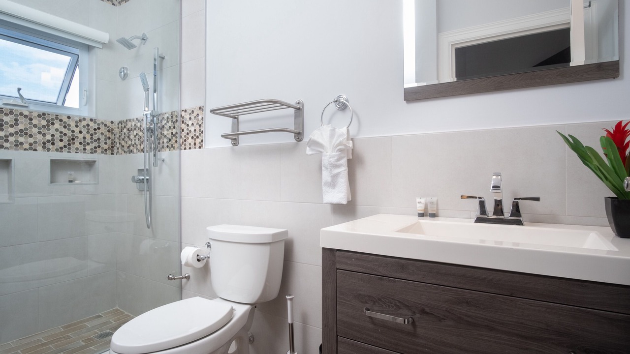 Photo of Bathroom in IronShore Estates