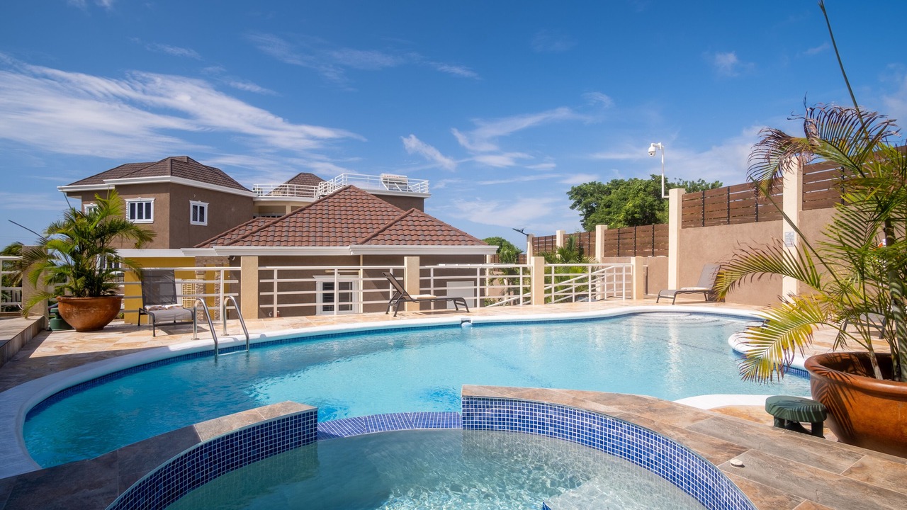 Photo of Outdoor in IronShore Estates