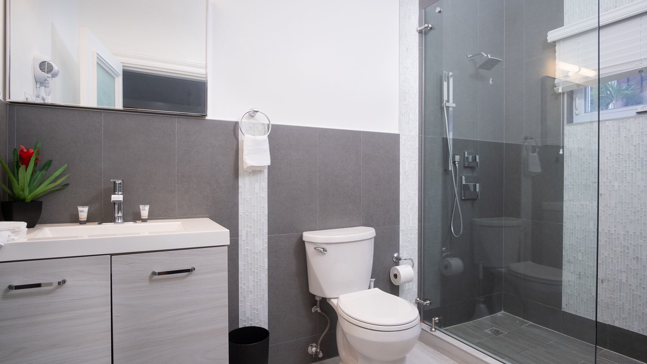 Photo of Bathroom in IronShore Estates