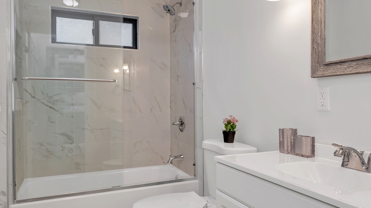 Photo of Bathroom in Hollywood
