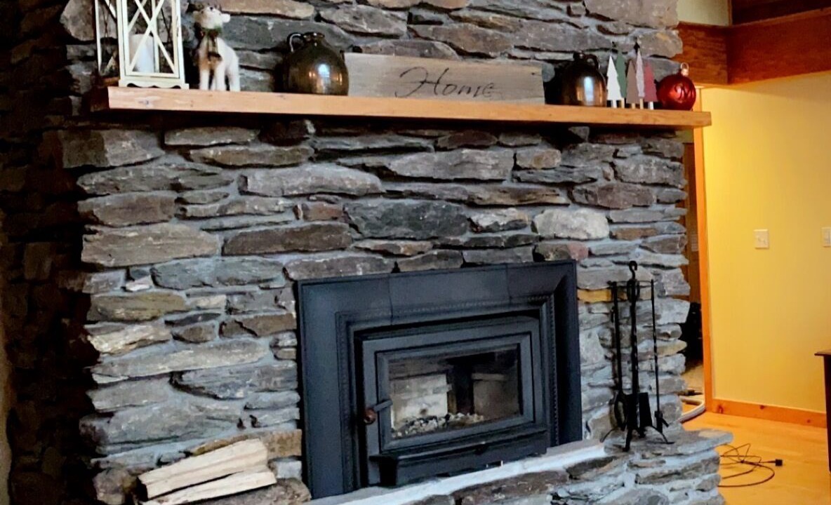 Photo of Livingroom in Cuttingsville