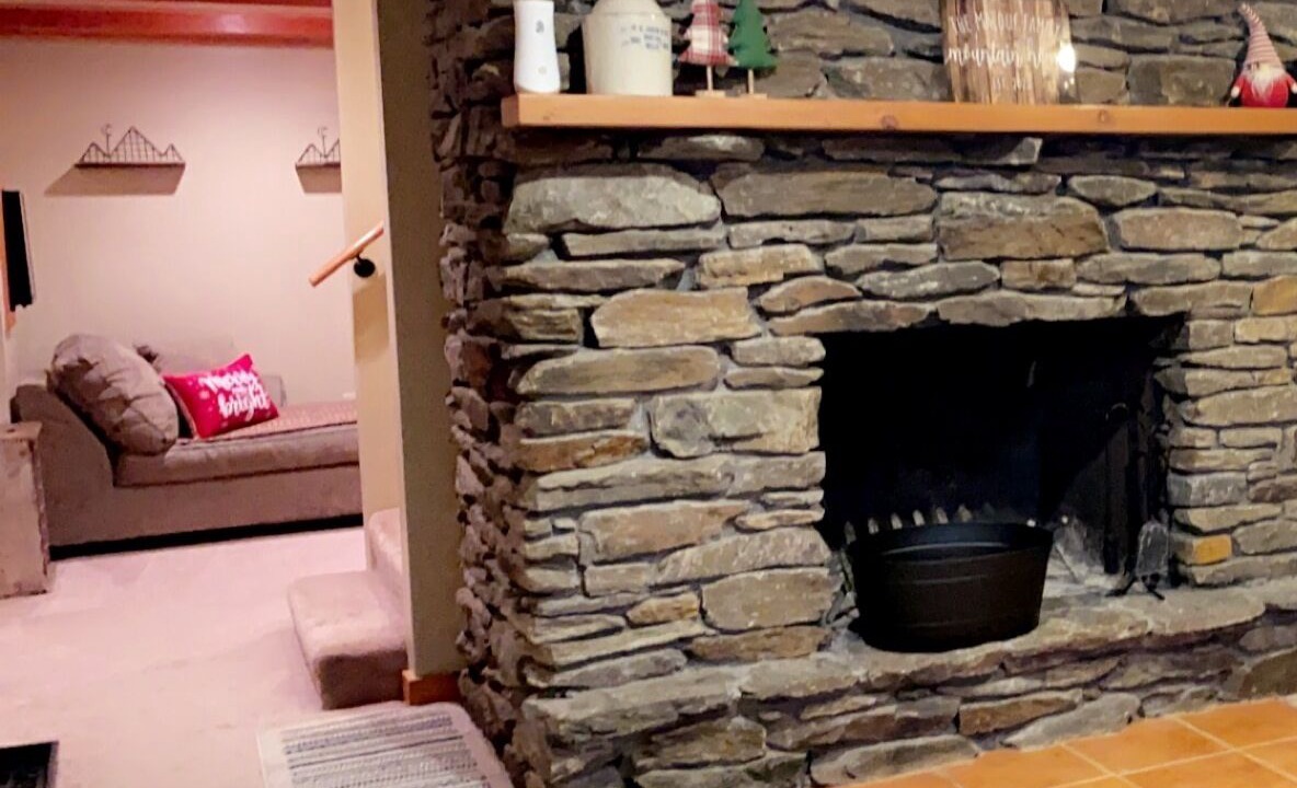Photo of Livingroom in Cuttingsville