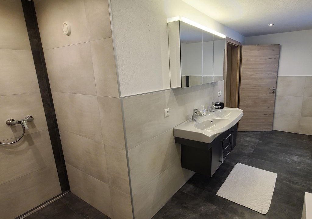 Photo of Bathroom in Soell