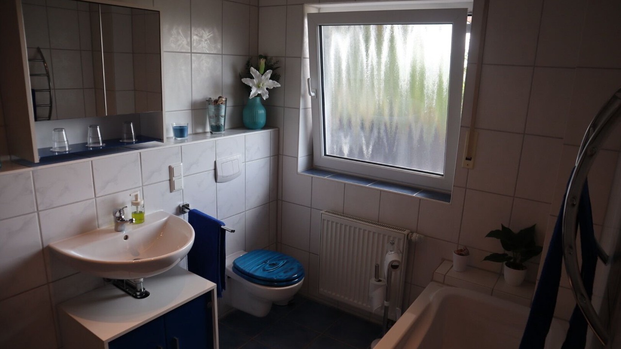 Photo of Bathroom in Boos