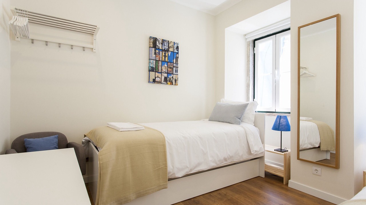 Photo of Bedroom in Baixa