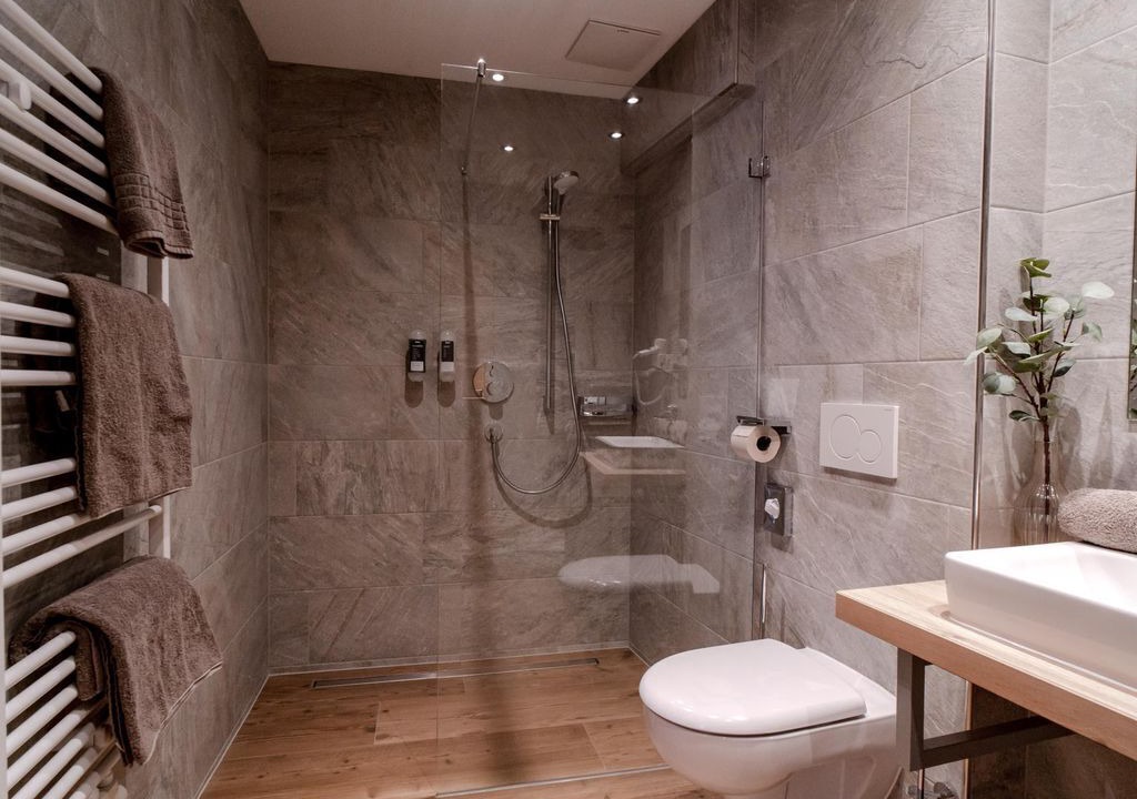 Photo of Bathroom in Trins