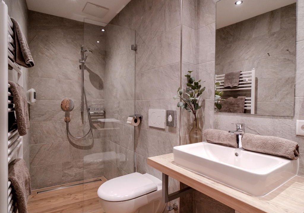 Photo of Bathroom in Trins